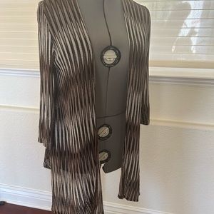 Chicos Traveler long lightweight sweater, size 1